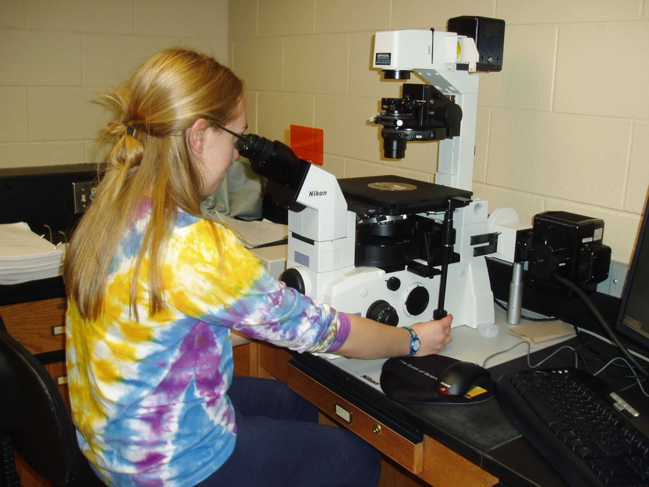 Description: Description: Description: Images/MaryGonNikonScope.JPG